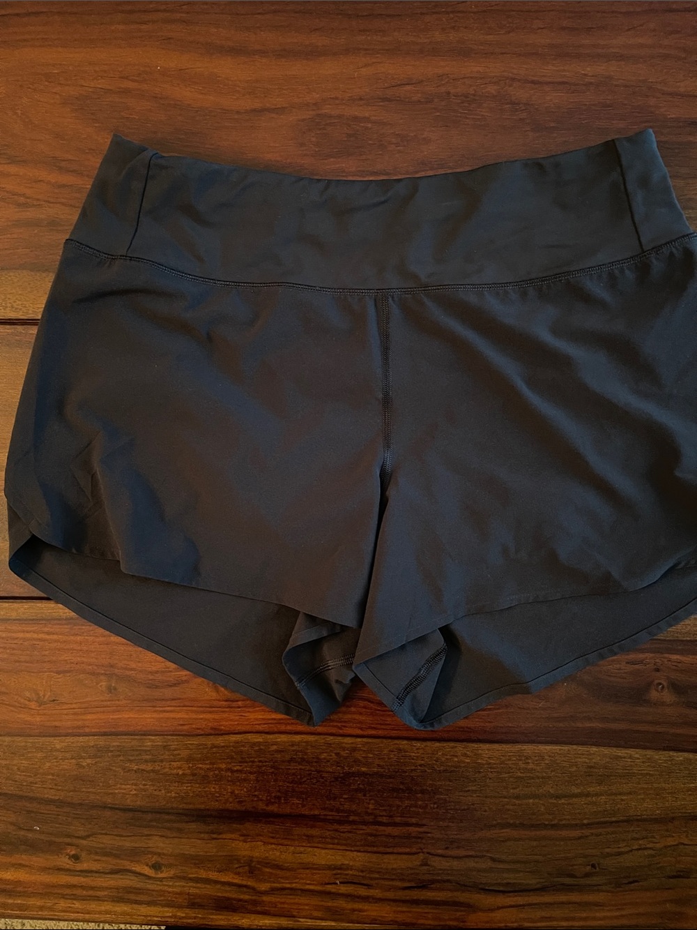 Lululemon Speed Up High-Rise Shorts 4” – Black – Size M